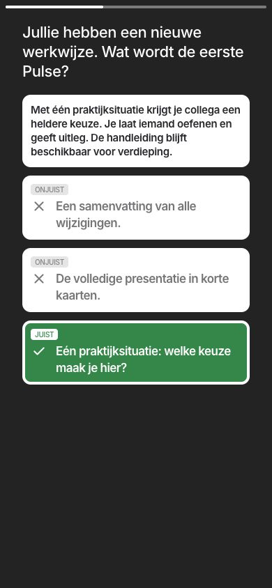 Een quizvraag met verklarende feedback in de THISLINE-demo in 7taps.